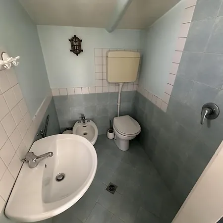 Apartment Graziosa Mansarda 5 Min A Piedi Dal Mare - Il Lupo Affitta Riccione