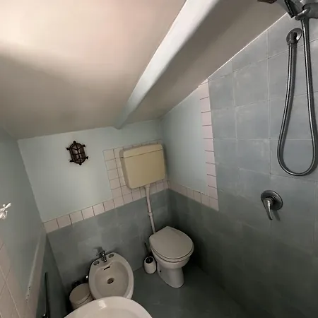 Apartment Graziosa Mansarda 5 Min A Piedi Dal Mare - Il Lupo Affitta Riccione